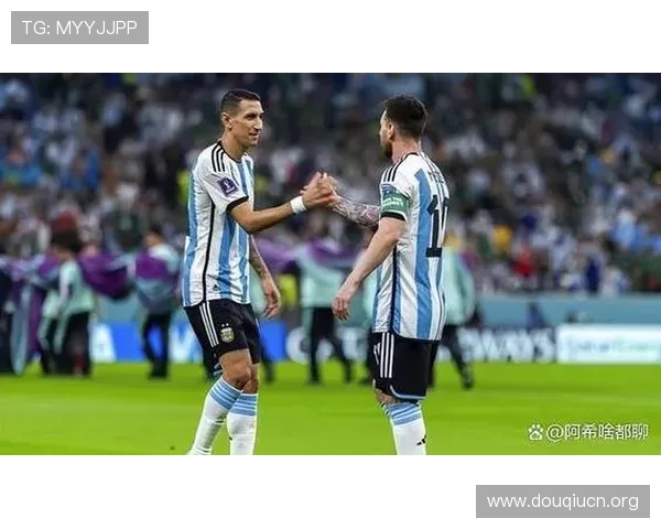 斗球直播在线看免费版界面简洁，操作方便，足球直播免费看不停