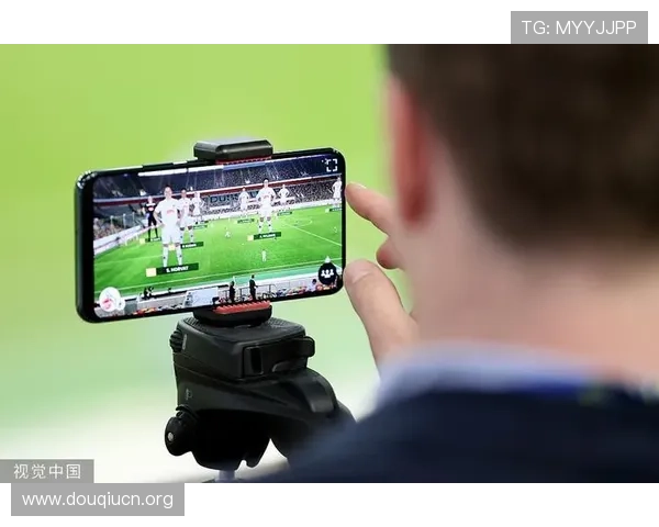 斗球直播网页版入口下载免费获取最新版本，享受高清流畅的足球赛事直播体验